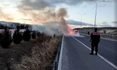 Seyir halindeyken alev alev yandı