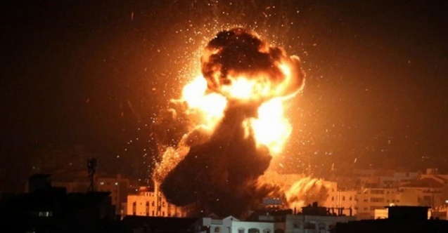 İsrail savaş uçakları Hamas#039;ı vurdu!
