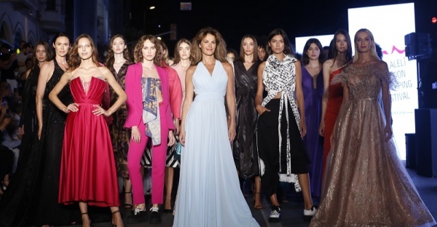 9. Laleli Fashion Shopping Festivali açılış defilesi gerçekleşti