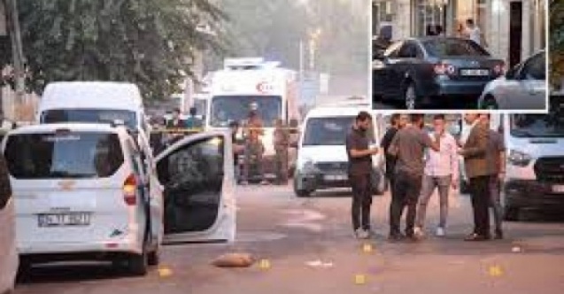 Diyarbakırda aileler çatıştı